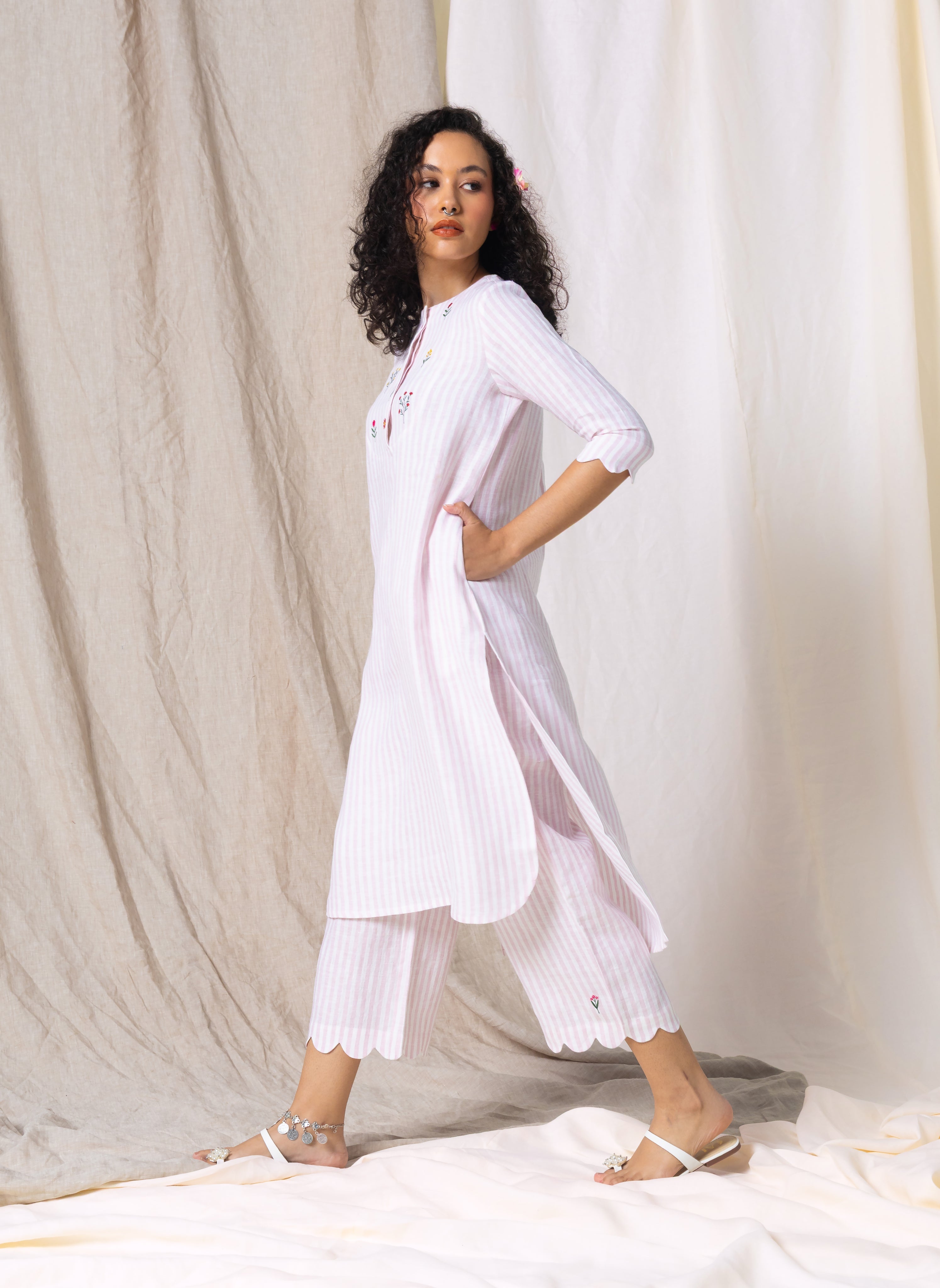 Pink Stripe Kurta Paired with Parallel Pants – MWA20401-20411
