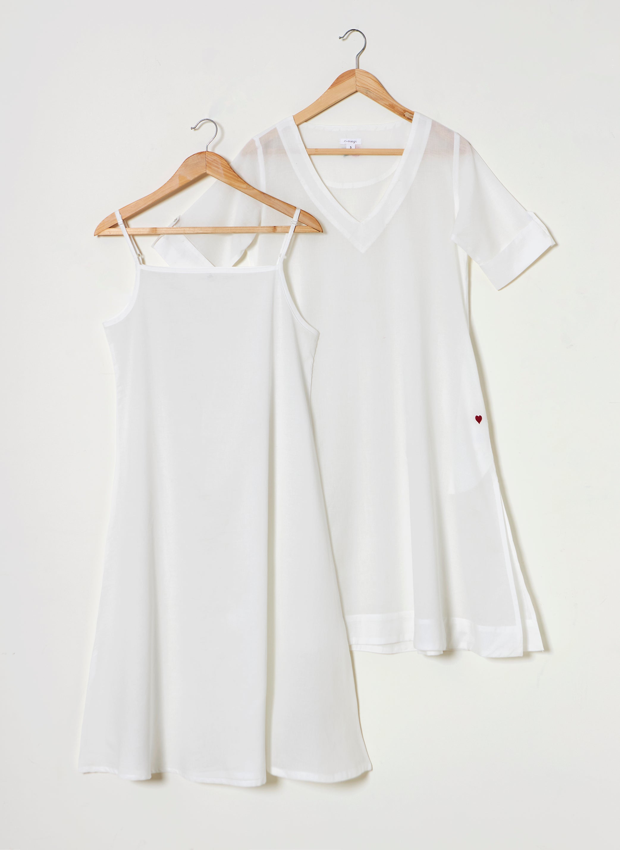 Mosegi-Plain Off-White Dress