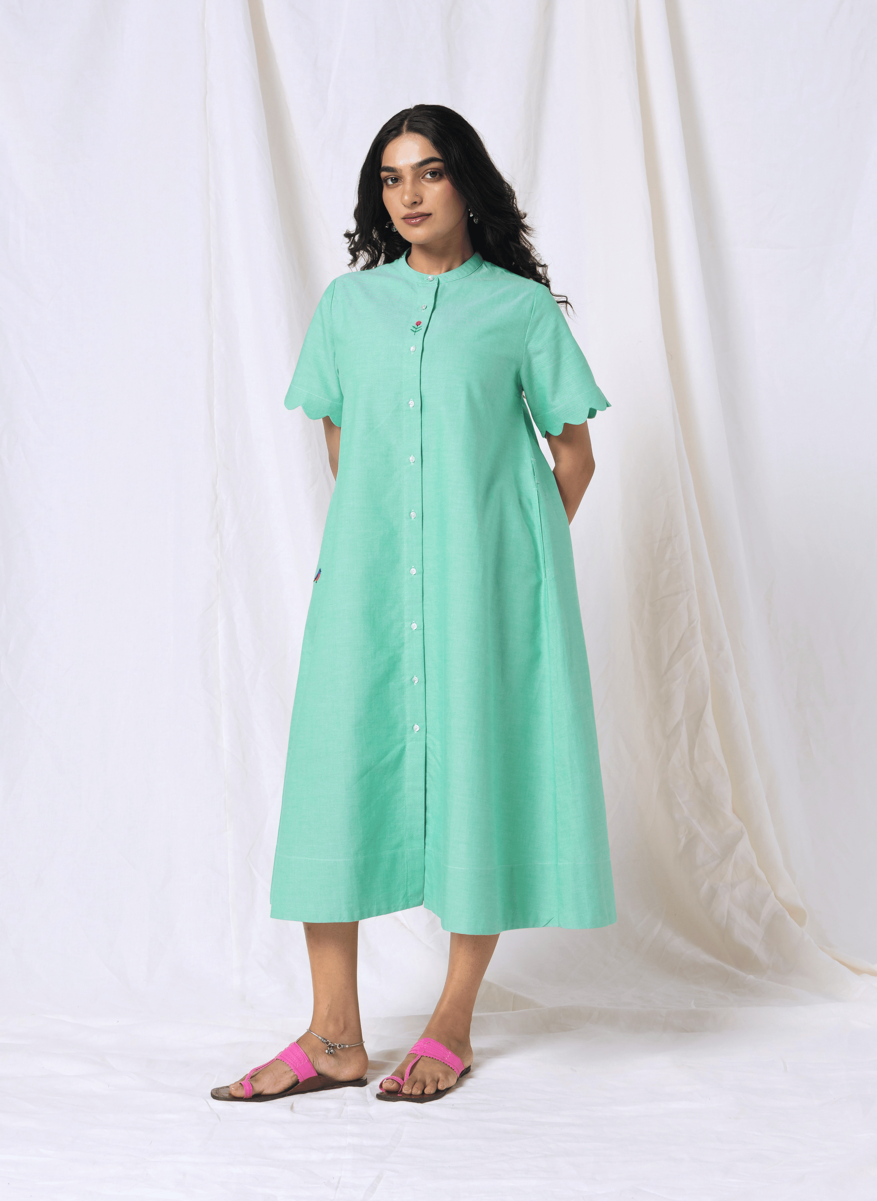 100% Organic Cotton Green Scalloped Midi Dress with Embroidery – MWA20532