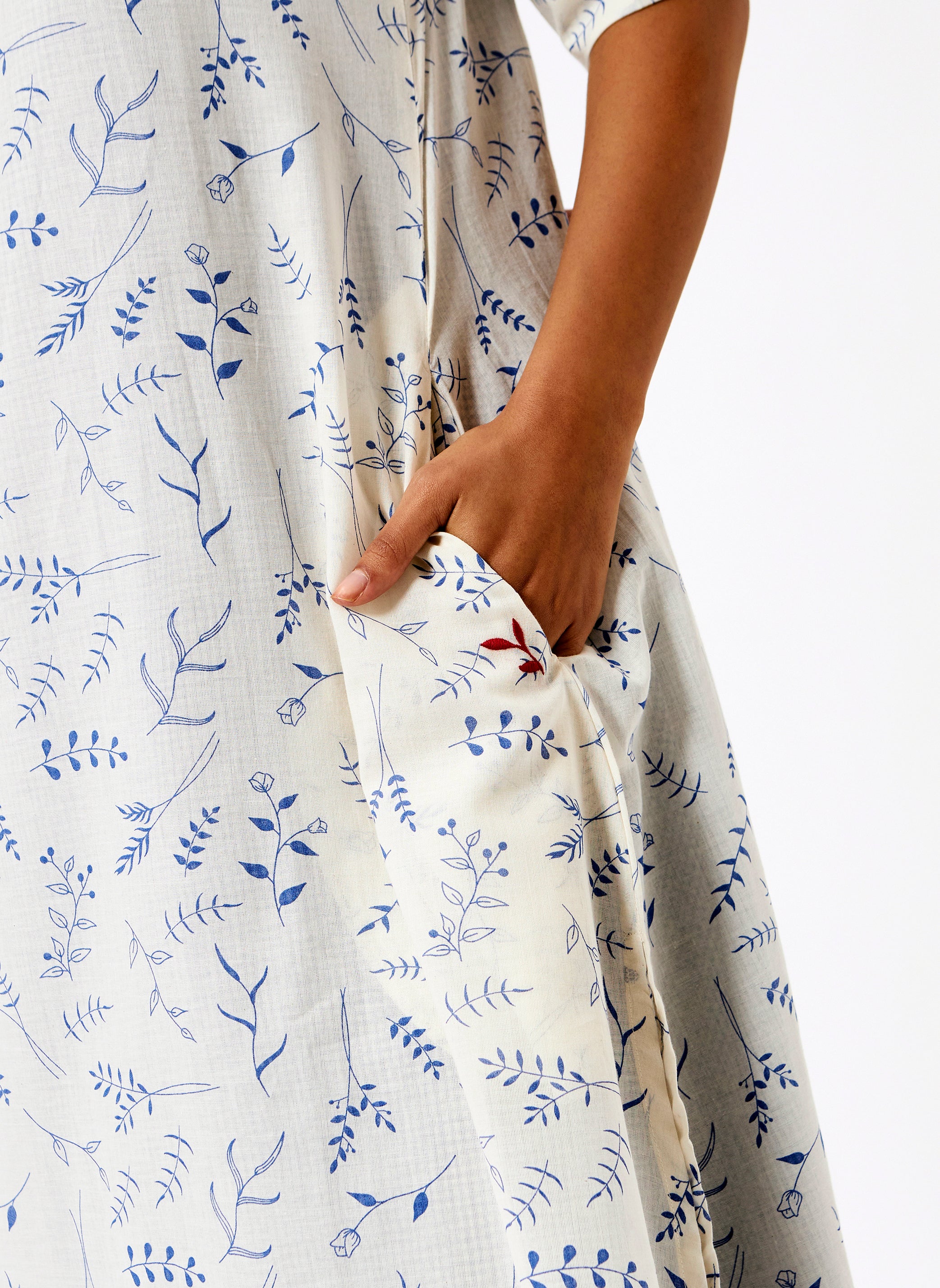 Mosegi- Offwhite Digital Printed Dress