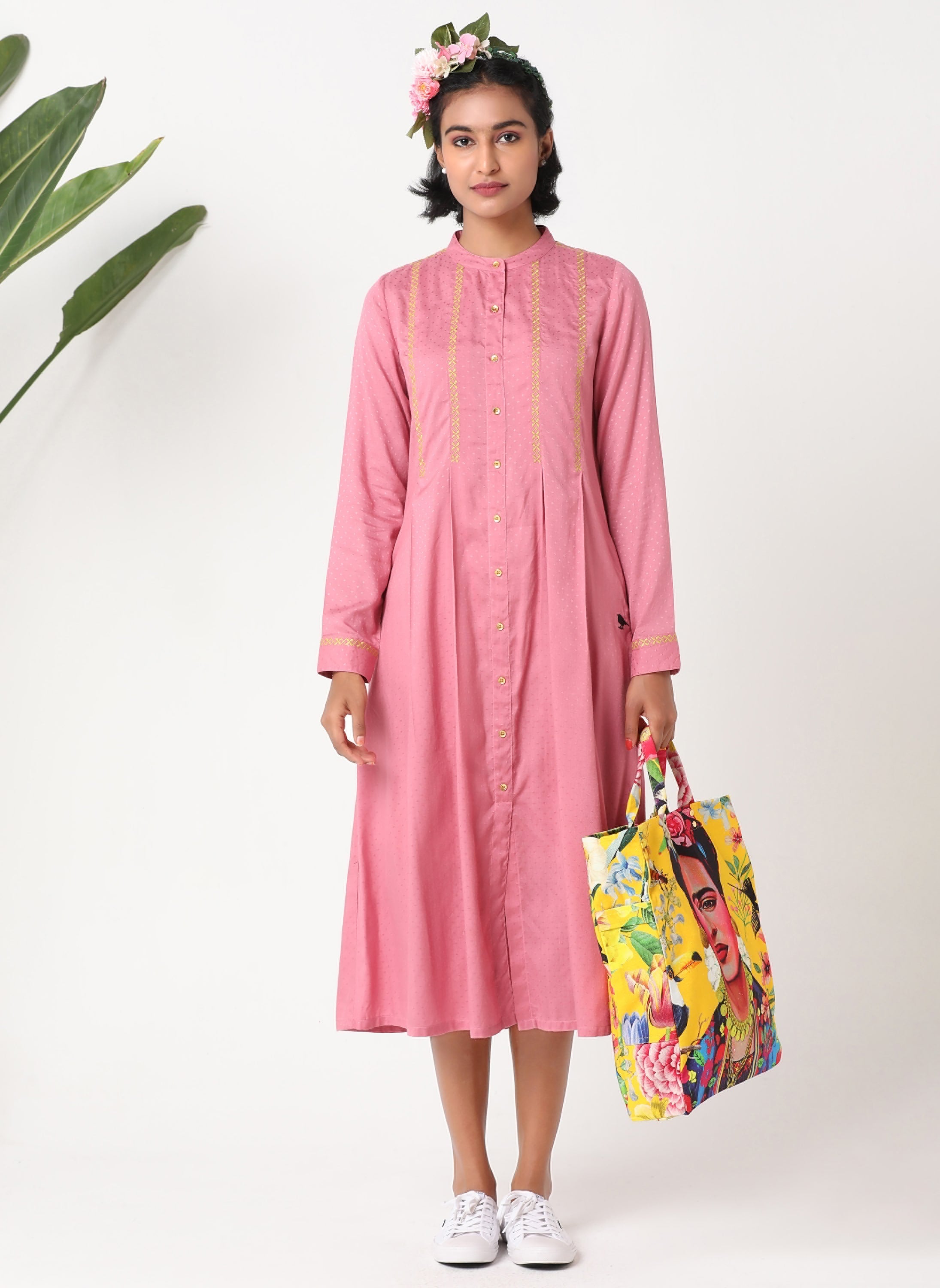 Dusty rose pleated dress in mandarin collar with embroidery MSG57B